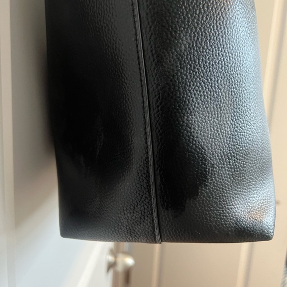 EUC no callouts! Coach Black Leather Tote Bag 11”x13” tote - Picture 6 of 11